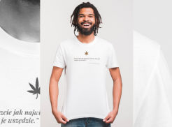 Biały t-shirt z nadrukiem “GANJA”